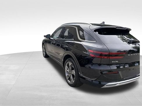 Used 2023 Genesis Electrified GV70 AWD/4WD image 6