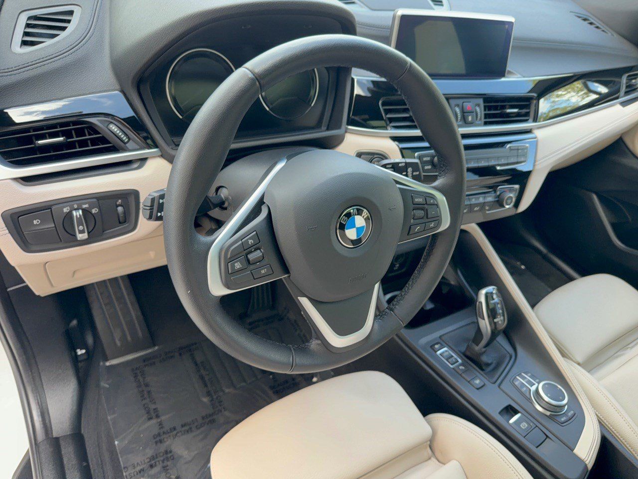 Used 2020 BMW X2 xDrive28i w/ Convenience Package AWD/4WD image 4
