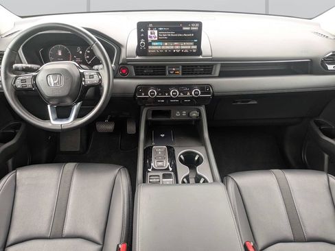 Used 2023 Honda Pilot Touring image 15