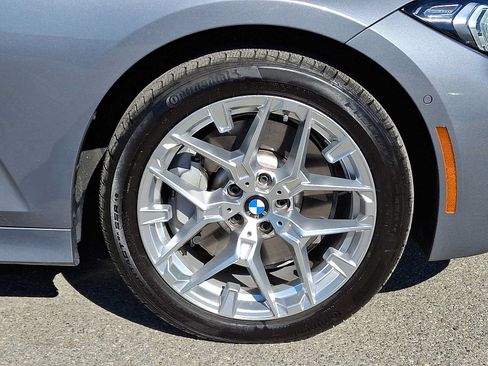 Used 2025 BMW 330i xDrive Sedan w/ Premium Package AWD/4WD image 8