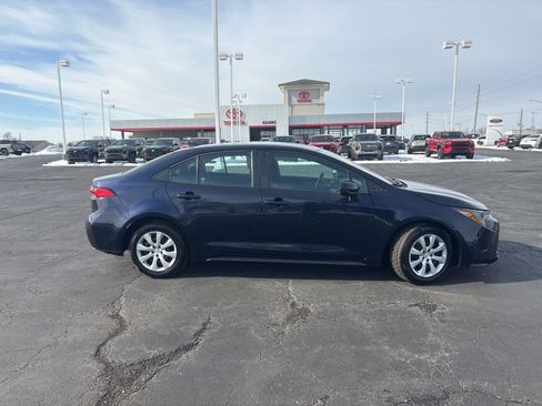 Used 2023 Toyota Corolla LE image 10