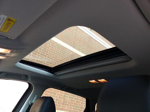 Used 2023 MAZDA CX-9 Touring image 30