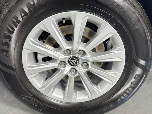 Used 2025 Toyota Grand Highlander FWD image 31