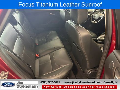 Used 2017 Ford Focus Titanium w/ Titanium Technology Package FWD image 37