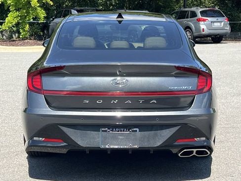 Used 2023 Hyundai Sonata Limited w/ Preferred Accessory Package FWD image 12