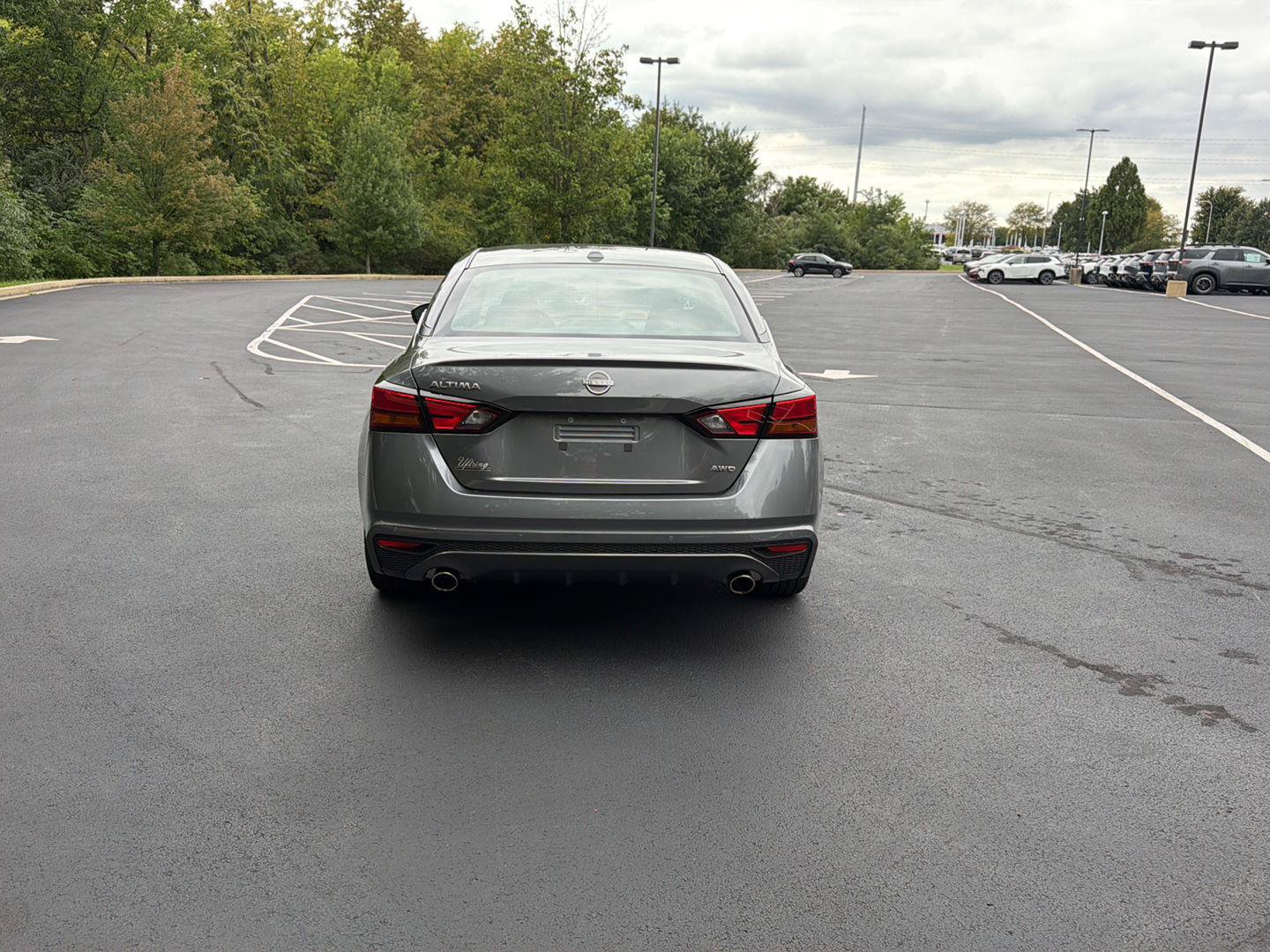 Used 2025 Nissan Altima 2.5 SV w/ SV Premium Package AWD/4WD image 6