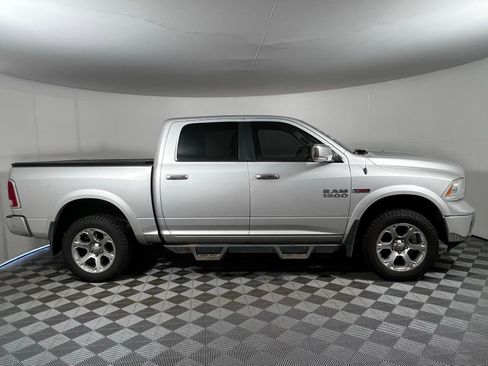 Used 2016 RAM 1500 Laramie w/ Convenience Group image 4