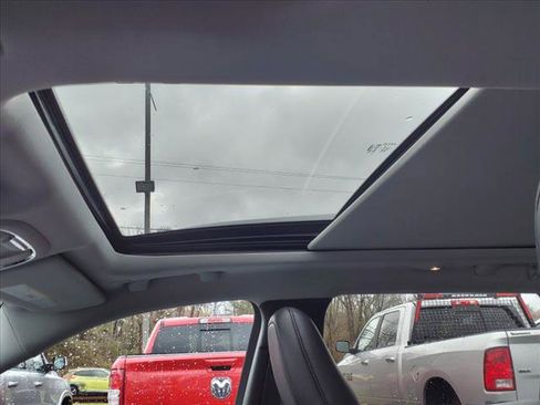 Certified 2021 Jeep Cherokee Limited image 17