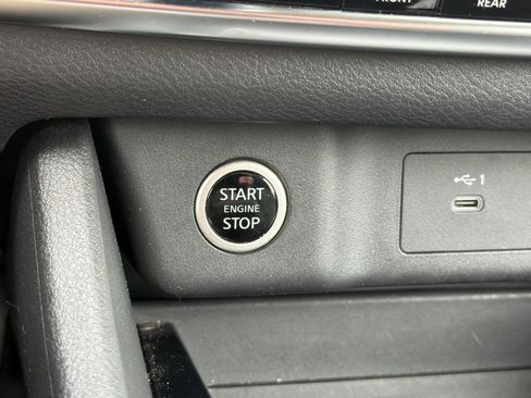 Used 2022 Nissan Rogue SV AWD/4WD image 22