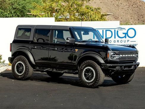 Used 2023 Ford Bronco Badlands AWD/4WD image 4