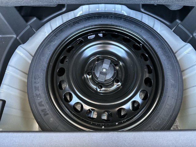 Certified 2023 GMC Terrain SLE w/ Driver Convenience Package FWD image 36