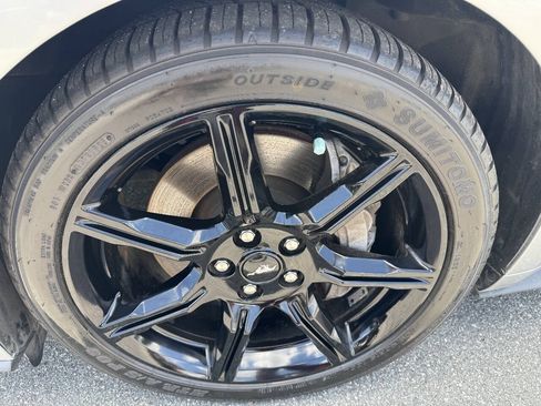 Used 2020 Ford Mustang GT w/ Black Accent Package RWD image 13