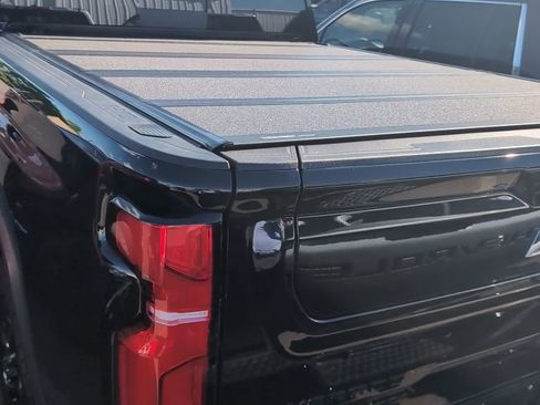 Used 2025 Chevrolet Silverado 2500 LTZ w/ LTZ Plus Package image 4