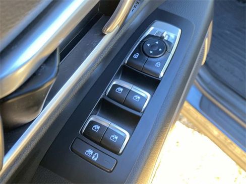 Used 2024 Kia Telluride S w/ S Sunroof Package image 18