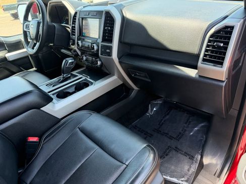 Used 2019 Ford F150 Lariat w/ Equipment Group 502A Luxury AWD/4WD image 11