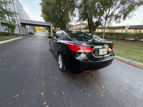 Used 2013 Hyundai Elantra Limited w/ Technology Pkg image 4