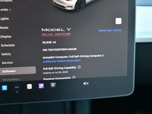Used 2022 Tesla Model Y Performance AWD/4WD image 18