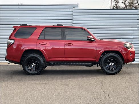 Used 2016 Toyota 4Runner Trail Premium image 9
