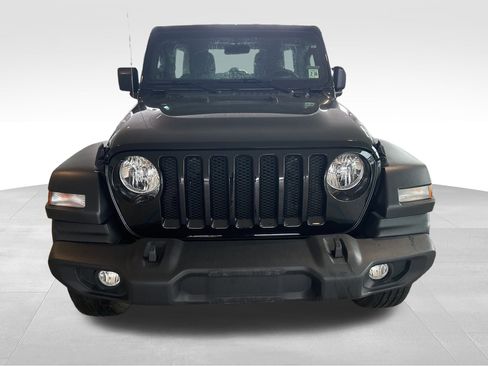 Used 2023 Jeep Wrangler Sport image 11
