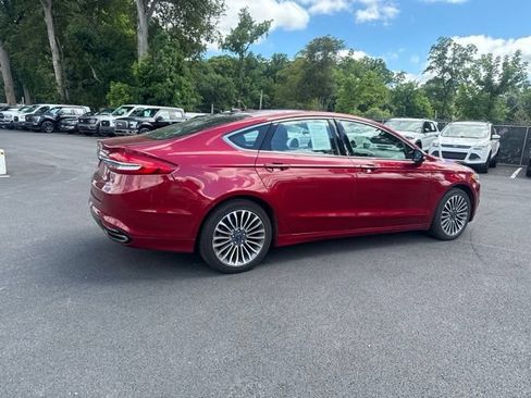 Used 2017 Ford Fusion SE w/ Fusion SE Technology Package FWD image 7