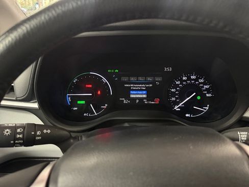 Used 2025 Toyota Sienna XLE FWD image 25