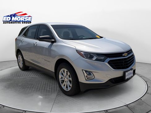 Used 2018 Chevrolet Equinox LS FWD image 7