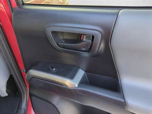 Used 2019 Toyota Tacoma SR5 RWD image 24