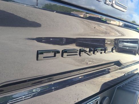 Used 2024 GMC Sierra 2500 Denali w/ Denali Reserve Package image 5