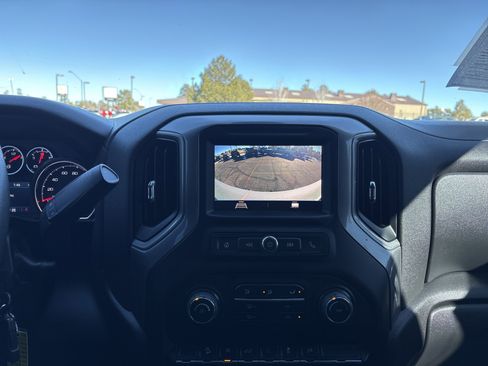 Used 2022 Chevrolet Silverado 1500 Custom Trail Boss w/ Safety Confidence Package image 27