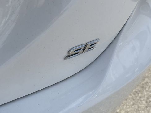 Certified 2023 Toyota Camry SE image 6