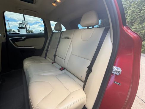 Used 2017 Volvo XC60 T5 Inscription w/ Preferred Option Package AWD/4WD image 33