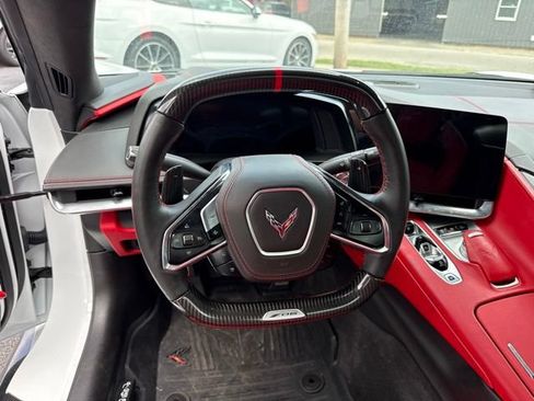 Used 2025 Chevrolet Corvette Z06 RWD image 23