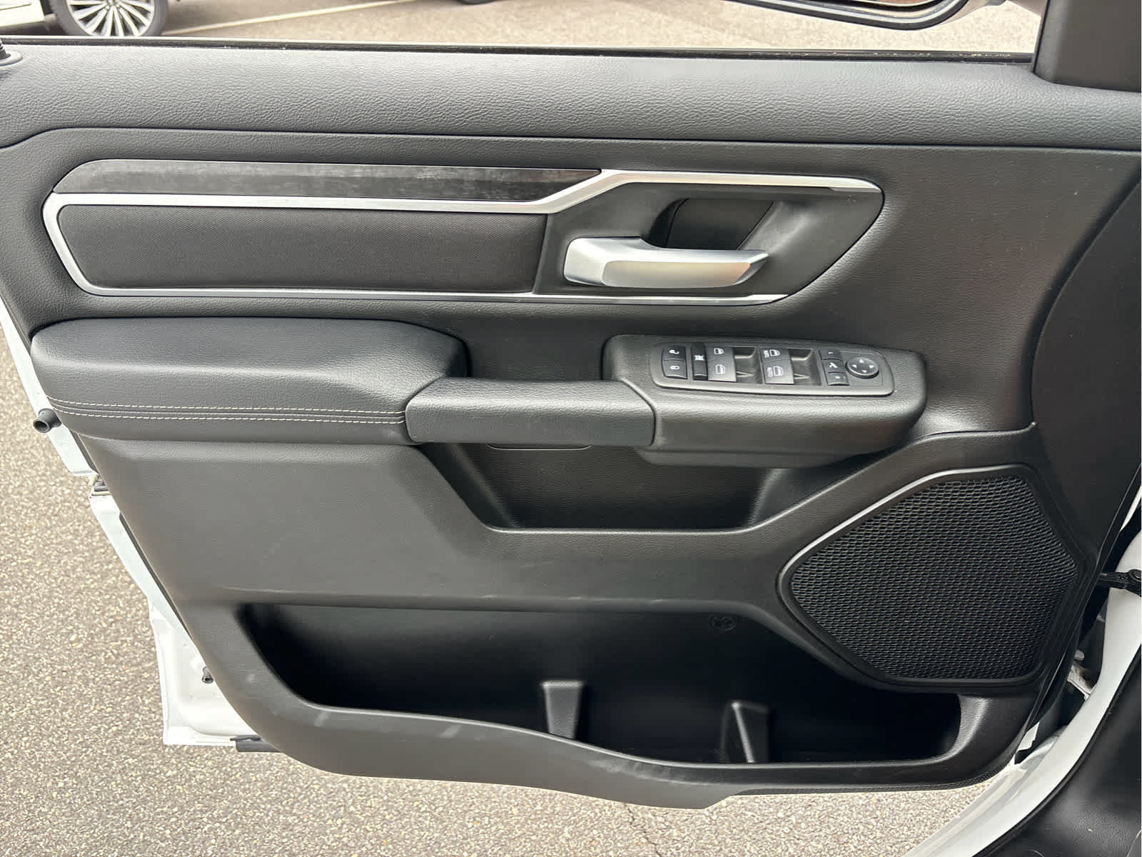 Used 2023 RAM 1500 Big Horn AWD/4WD image 23