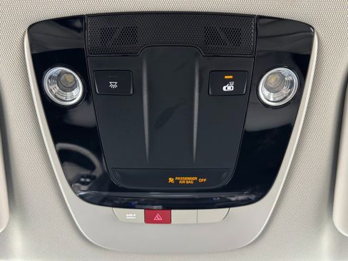 Used 2023 Kia EV6 Wind image 33