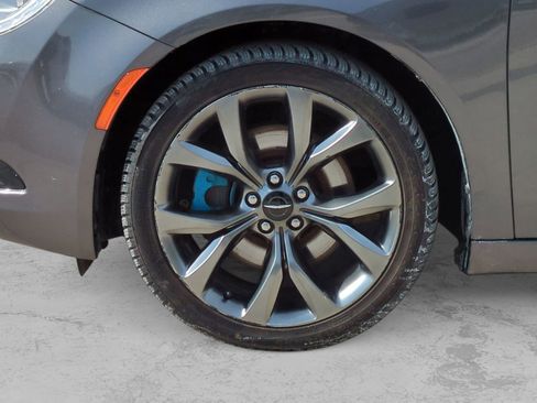 Used 2015 Chrysler 200 S w/ Navigation & Sound Group I image 14