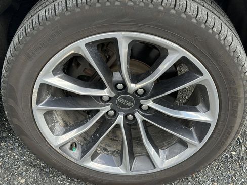 Used 2022 Jeep Wagoneer Series II w/ Premium Group I image 10