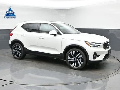 Used 2024 Volvo XC40 B5 Ultimate w/ Climate Package