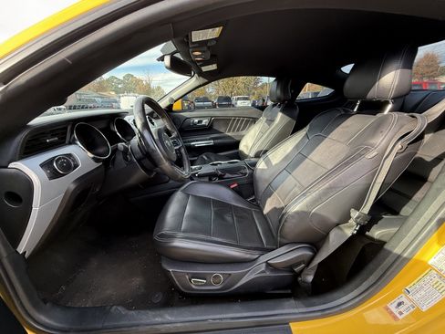 Used 2015 Ford Mustang GT Premium image 10