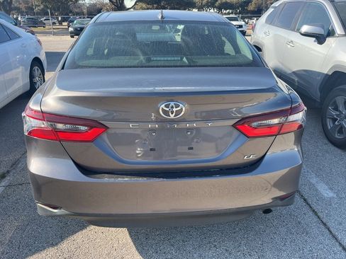 Used 2024 Toyota Camry LE image 5