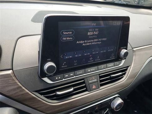 Used 2024 Nissan Altima 2.5 SV image 26