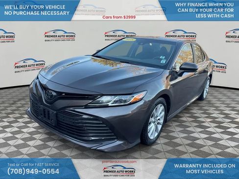 Used 2018 Toyota Camry LE FWD image 1
