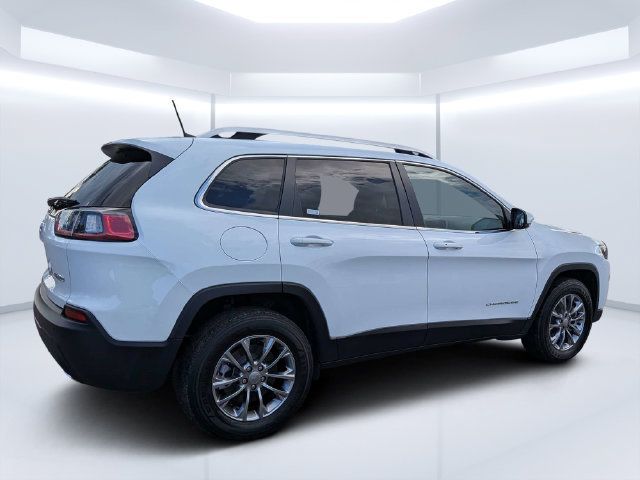 Used 2021 Jeep Cherokee Latitude Lux w/ Comfort/Convenience Group AWD/4WD image 3