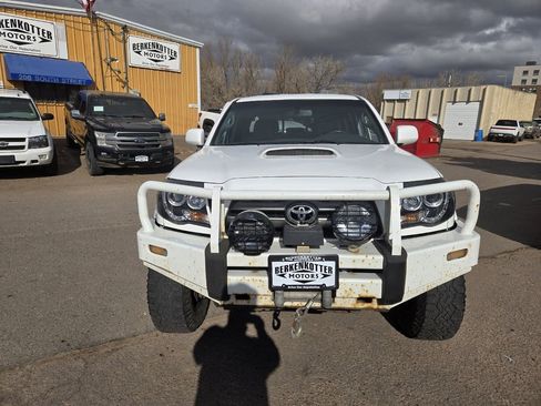 Used 2009 Toyota Tacoma 4x4 Double Cab image 2