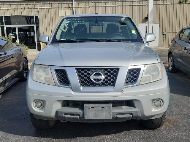 Used 2019 Nissan Frontier PRO-4X AWD/4WD image 2