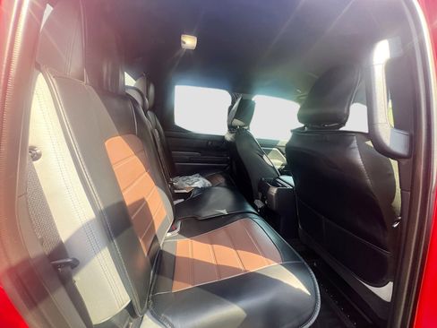 Used 2025 Toyota Tacoma SR5 image 28