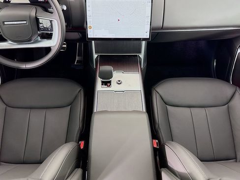 New 2026 Land Rover Range Rover SE image 18