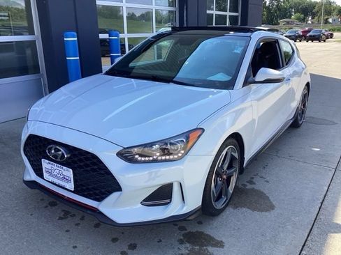 Used 2019 Hyundai Veloster Turbo FWD image 2