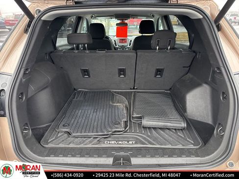 Used 2019 Chevrolet Equinox LT w/ Driver Convenience Package image 29