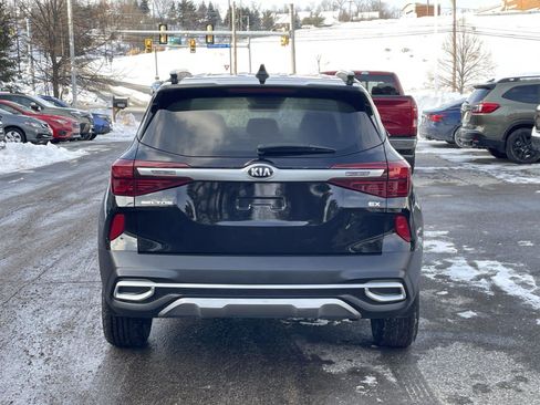 Used 2021 Kia Seltos EX image 4