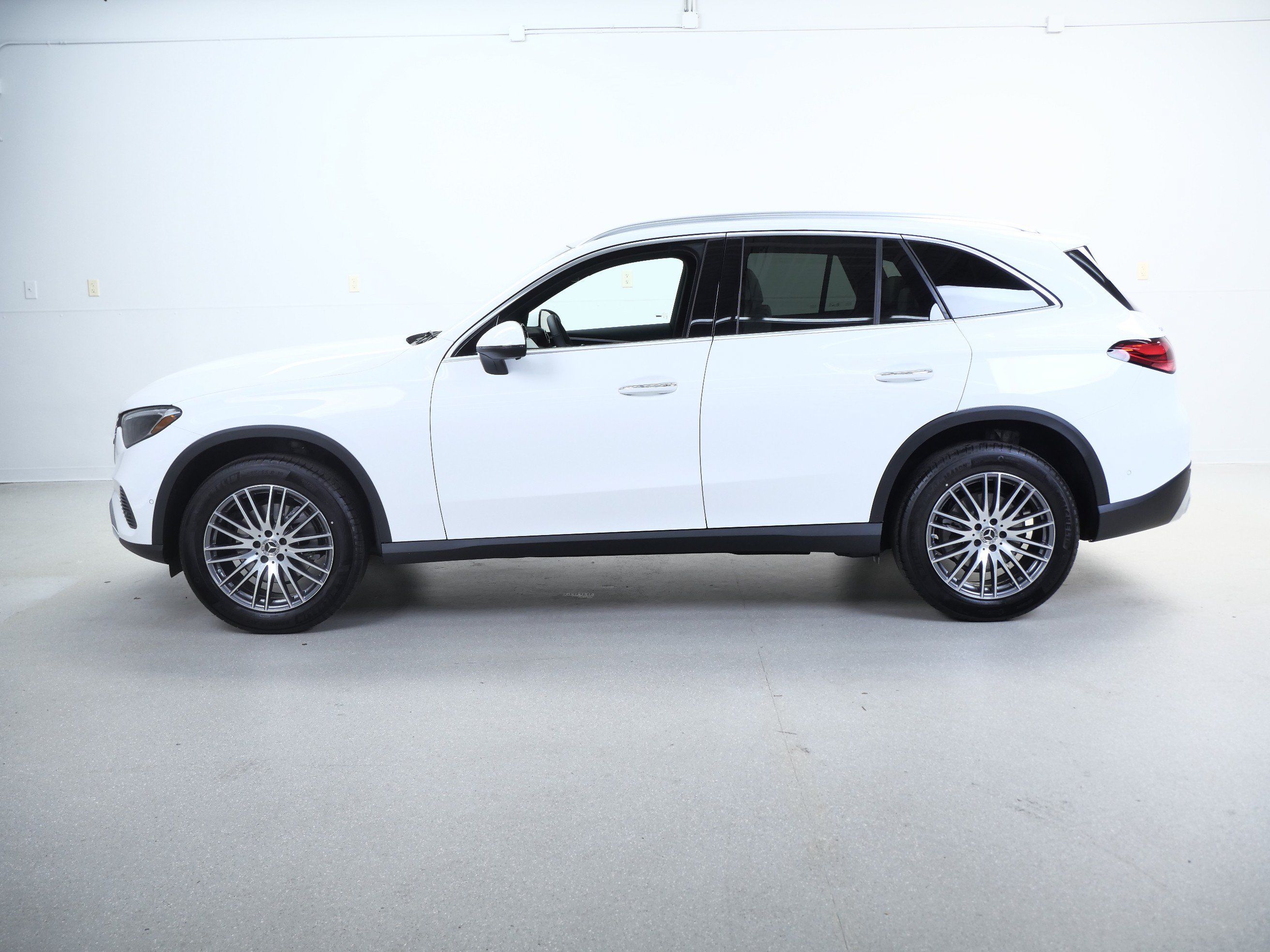 New 2026 Mercedes-Benz GLC 300 4MATIC image 5